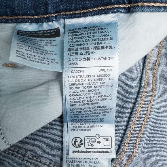 Levi's 311 Shaping Skinny Capris Womens 31 Lapis Dark Wash Mid Rise A00860004 - Picture 13 of 16